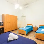 Sisters Hotel