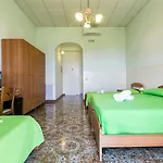 Sisters Hotel