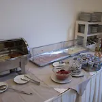 Sisters Hotel