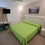 Sisters Hotel