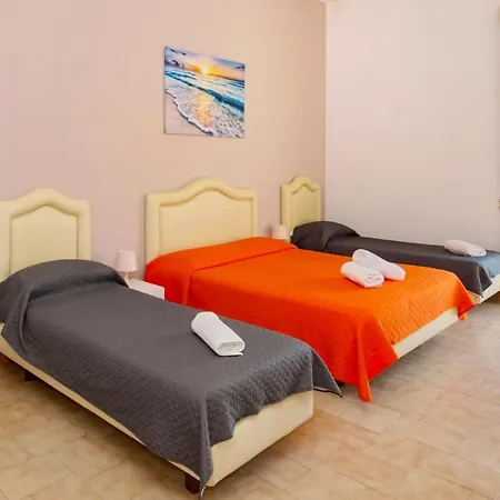 Sisters Hotel