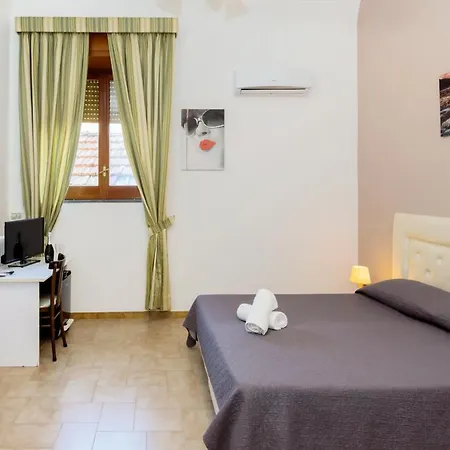 Hotel Sisters 3*