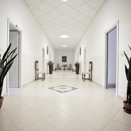 Hotel Sisters 3*