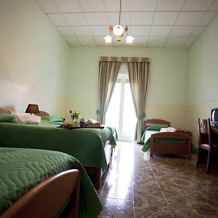 Sisters Hotel