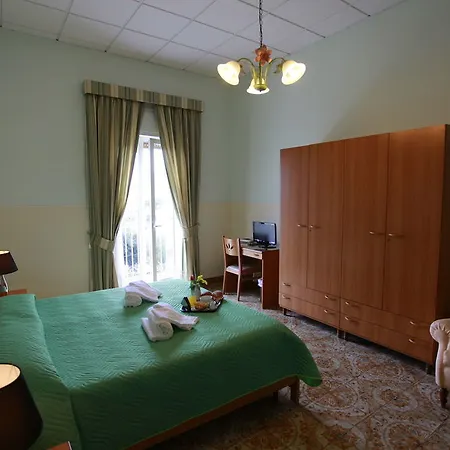 Sisters Hotel 3*