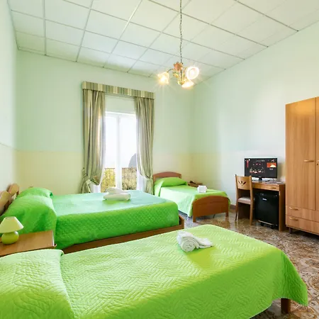 Sisters Otel